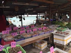 -拉威海鲜市场