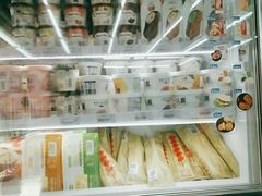 -全家便利店(东直门店)