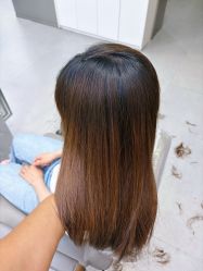 -首脑美发沙龙