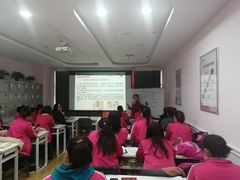 -爱月宝月嫂·育儿嫂(哈尔滨总店)