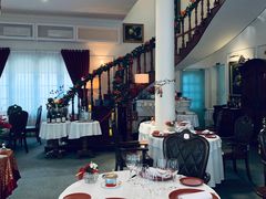 -La Villa French Restaurant