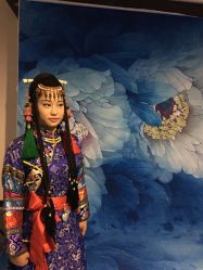 全程服务员跟随服务，拍照时摄影师也亲切，周六来的人很多，但是安排有序只有最后一套服装时等了一会儿摄影师。-盘子女人坊古装写真摄影(天津总店)