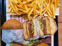 -The Habit Burger Grill 哈比特汉堡(世博店)