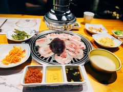 -唯成•韩国炭火烤肉 유성고기