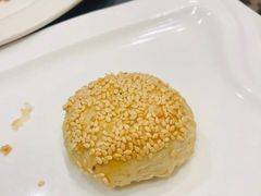 火腿鸭油肉松酥饼-A One Kitchen·南京精菜馆(晶丽酒店店)
