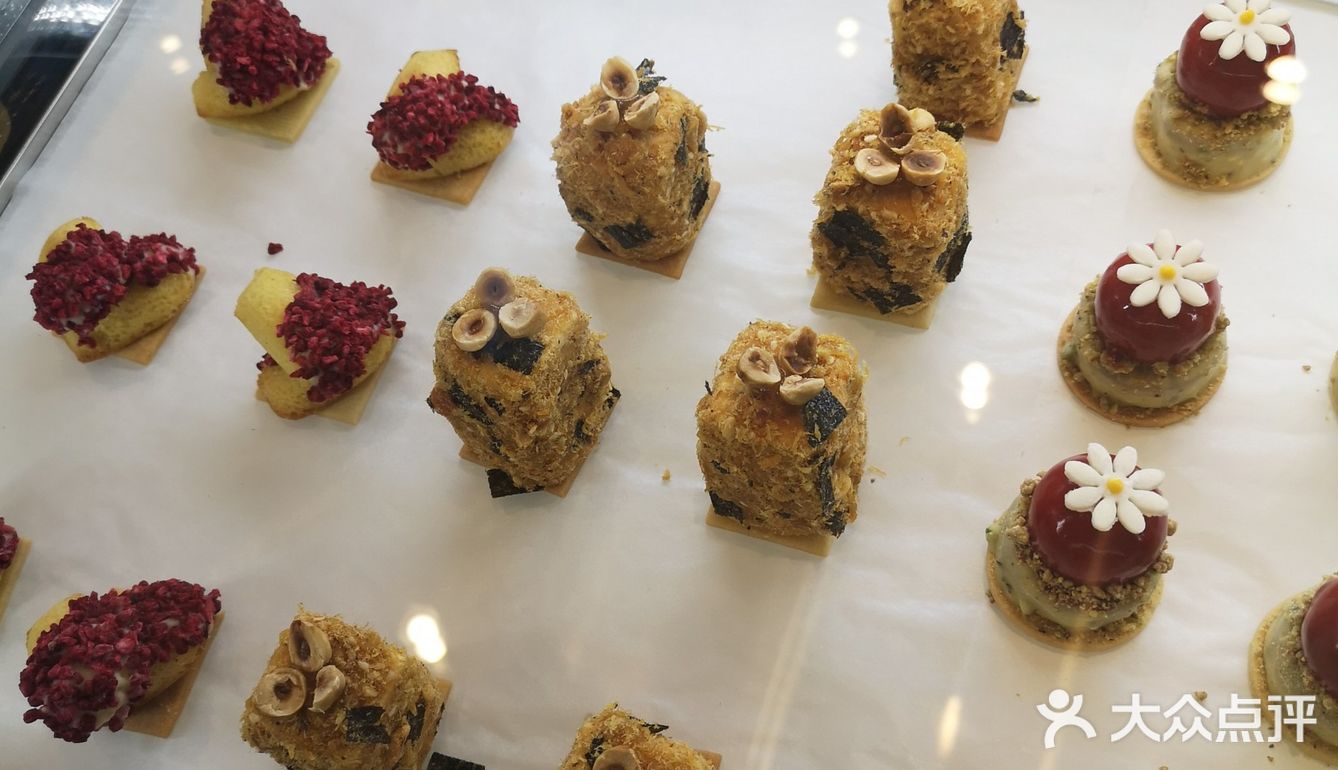 被因为颜值种草的，买了两个墩墩…