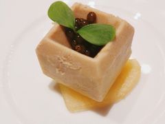 -玥轩YUE HIN(IFS国际金融中心店)