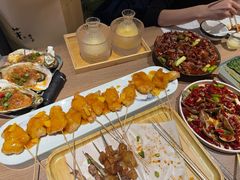 -街角等你.大连海鲜烧烤.经典铁板海鲜串(西安路店)