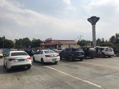 -石湾服务区-停车场