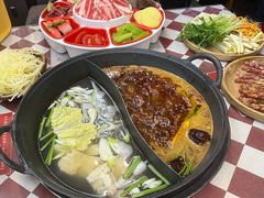 -赵美丽·重庆社区火锅·直营店(火车东站·中豪国际店)