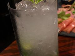 悦6精选鸡尾酒-YUE·6·西式融合餐厅(外滩六号店)