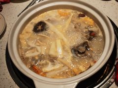 -三人行骨头王火锅(长寿店)