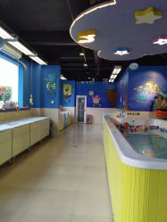 -欢乐悠游婴儿游泳(金碧花园店)