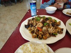 -鑫渔港海鲜本地菜·山海关浑锅(东戴河店)