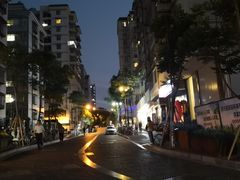 -飞虎过桥米线(翠湖店)