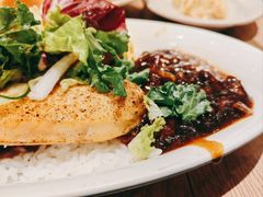 香煎三文鱼配元气欧姆蛋饭-玛格萝妮比萨屋(四平店)