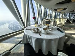 -广州塔卢特斯法国旋转餐厅