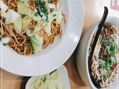 -李先生牛肉面大王(成都东站西广场店)