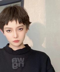 -宫铭烫发染发接发店