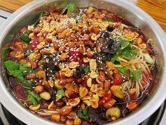 -周良天山牛杂城(天山路总店)