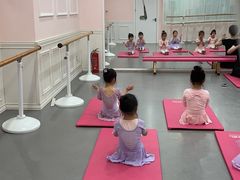 -炫艺舞蹈培训中心(枫尚奥特莱斯店)