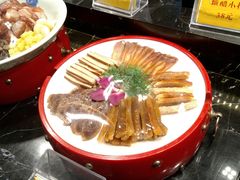 -万重锦·人文川菜馆(骡马市店)