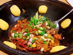 -万里闯关东铁锅炖菜馆(高新旗舰店)