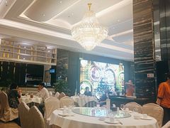 -万龙洲海鲜(大兴绿地缤纷城店)