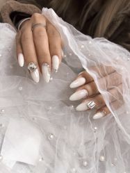 -UN·桃喜日系美睫美甲