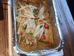 铁板金针菇-平娃三宝烧烤·面食(南小街店)