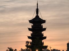 -龙华寺