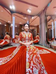 龙凤褂-LA GRACE高端婚纱礼服定制馆
