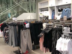 -H&M(鹏欣水游城店)