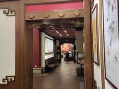 -梅龙镇酒家(南京西路总店)