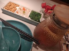 -荷塘秋月·本帮江浙菜(国权路店)