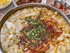 -德林酸菜鱼火锅(南丹店)
