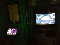 -百威KTV(恒福路店)