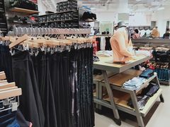 -UNDER ARMOUR(新燕莎奥莱店)