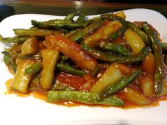 -布尔津河堤夜市