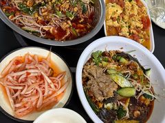 -周良天山牛杂城(天山路总店)
