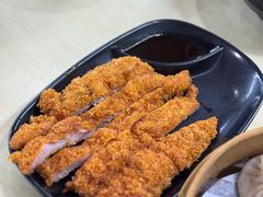 -莱莱小笼·乔艾