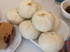 -李与白包子铺(桐梓林店)