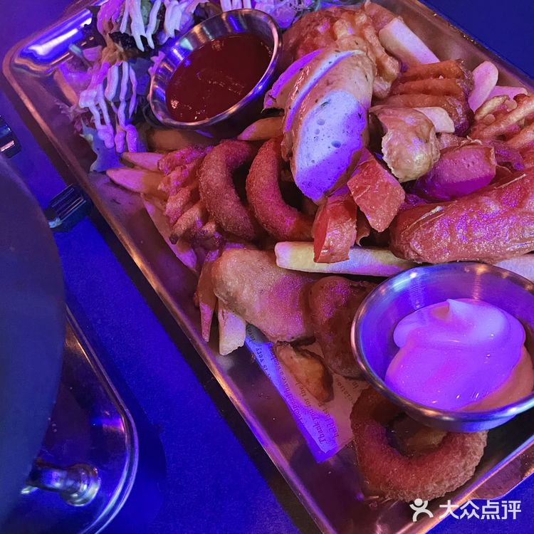 布车boom！韩式酒吧年轻人的社交圣地