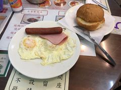 火腿肠仔煎双蛋-兰芳园(上环店)