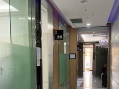 -雅悦齿科(顾村公园店)