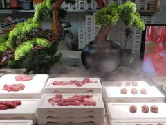 -四囍码头海鲜烧烤自助火锅(外滩南京东路悦荟广场店)