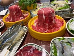 -四囍码头海鲜烧烤自助火锅(外滩南京东路悦荟广场店)