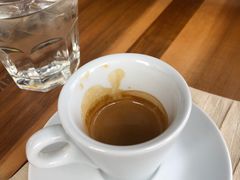 -LAVAZZA拉瓦萨咖啡(中航城君尚购物中心店)