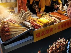 自助取餐区-八一好吃街·高品美食广场