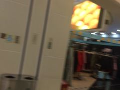 -鸿通城购物中心